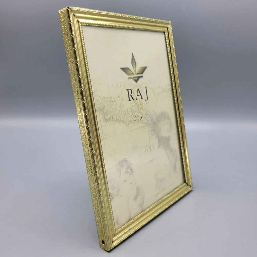 Vintage Metal Gold Tone 5x7 Raj Collection Picture Frame With Decorative Border